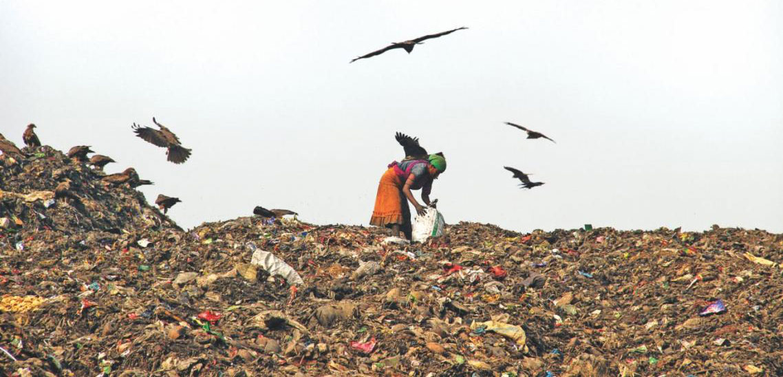 A waste picker in Amin Bazar in 2017 - (Photo credit: Ananya Rubayet). https://ejatlas.org/conflict/waste-dumping-amin-bazar 