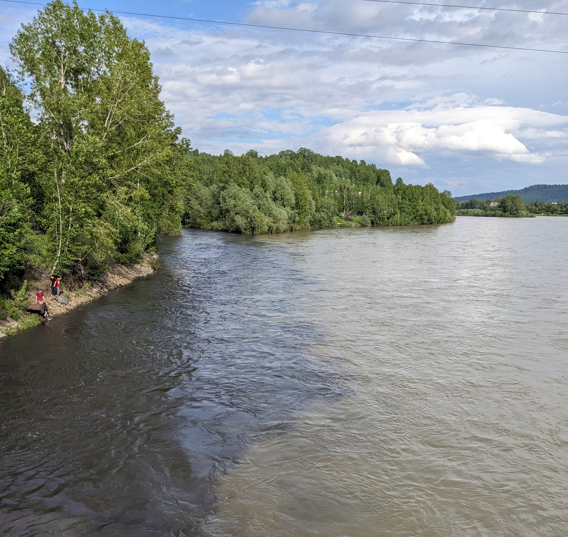 The confluence of coal-dyed Olzheras River and the Usa River. Wikimedia Commons.
