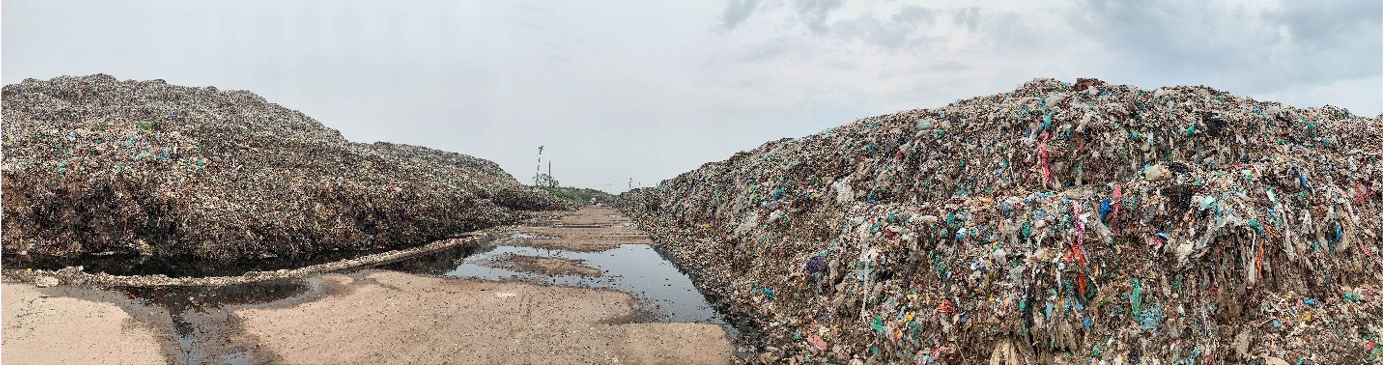 A view of the Matuail landfill. © Dev Patel, 2023