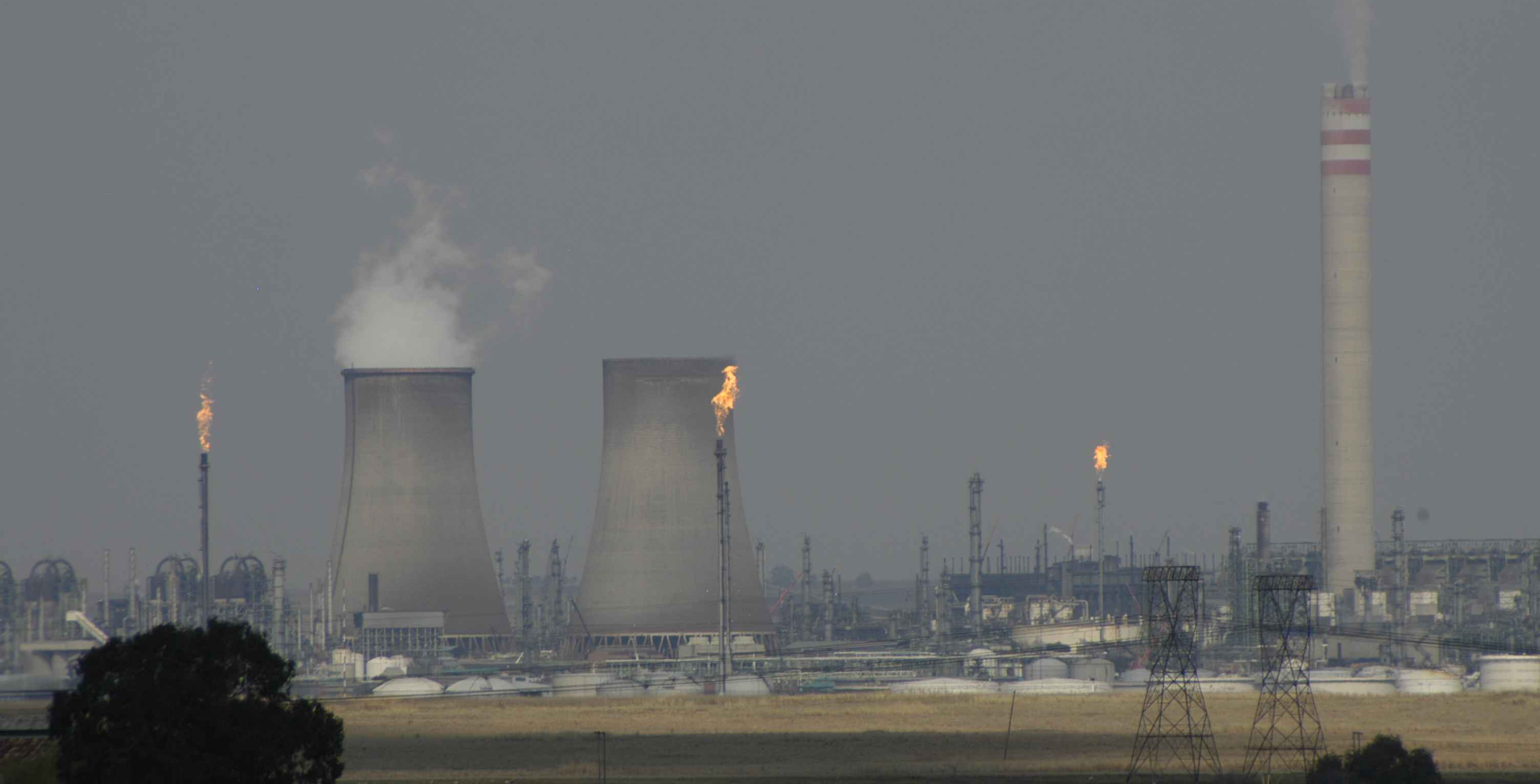Sasol CTL Plant in Secunda, Mpumalanga. (Wikimedia Commons.) 