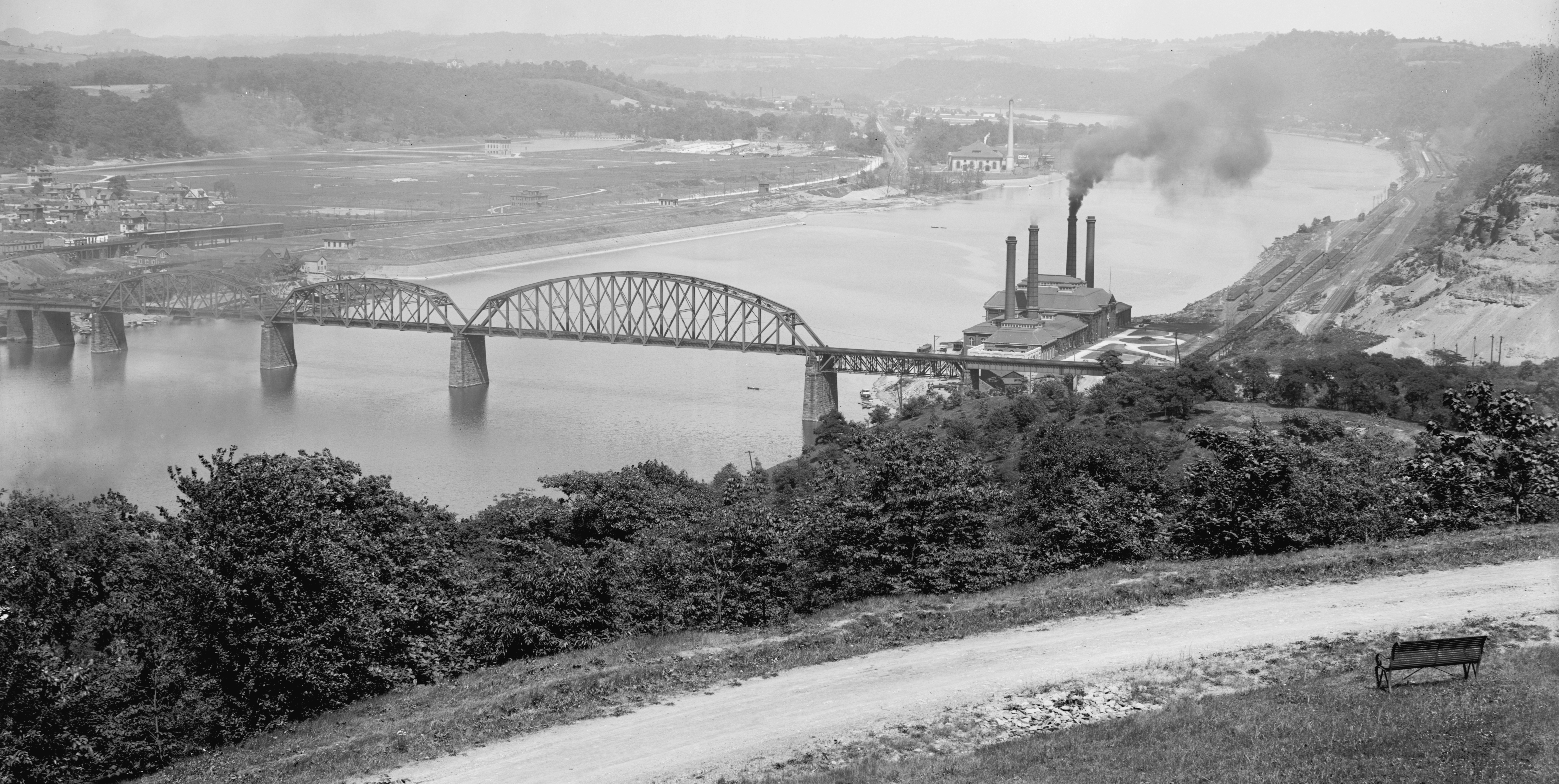 Allegheny River from Highland Park, Pittsburgh, Pa. Wikimedia Commons.