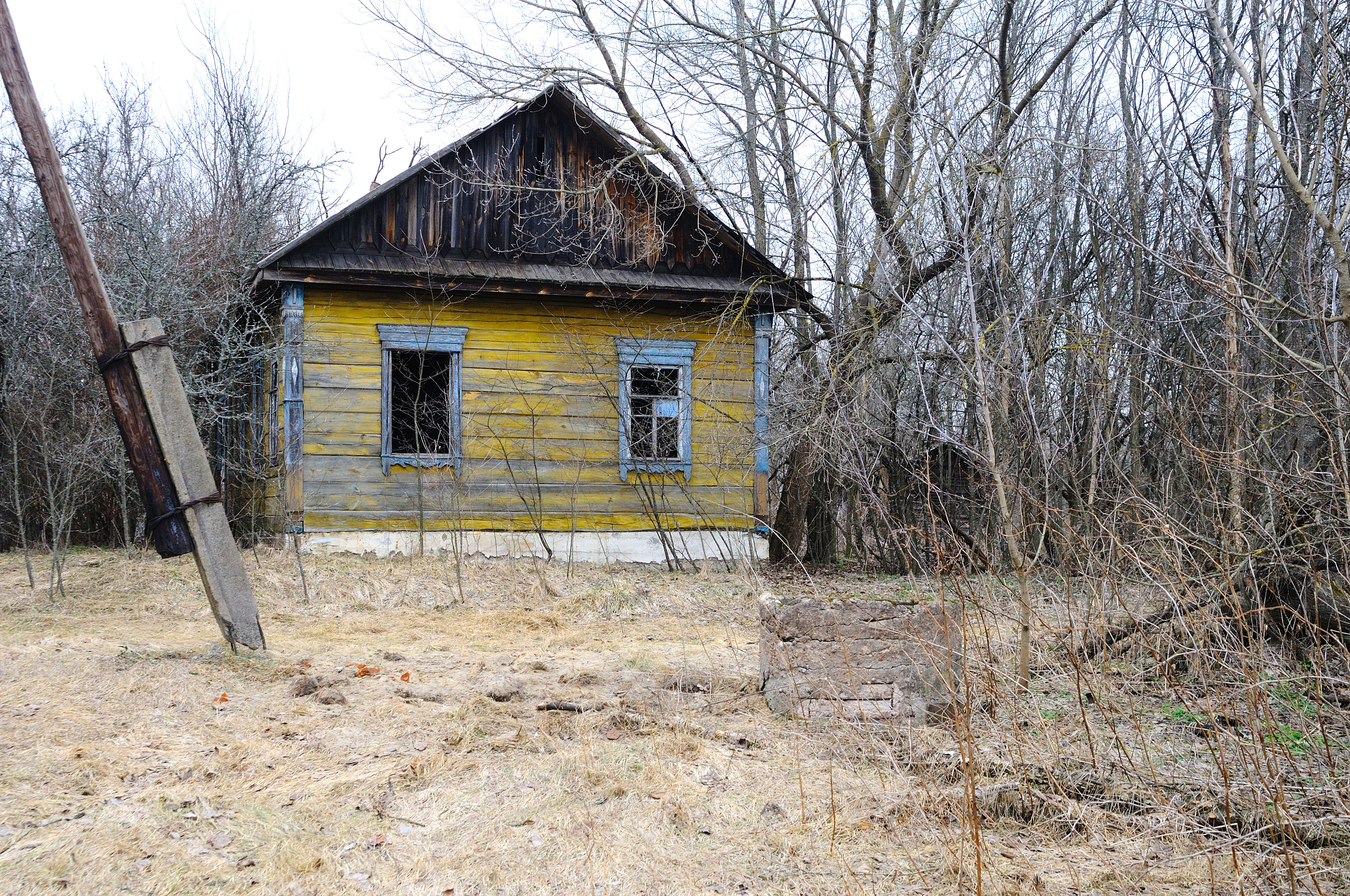 Figure 11: The abandoned village of Bely Berag. Photos by the author. 