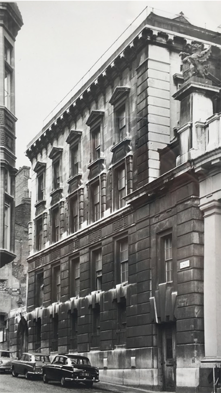 Exterior of London Coal Exchange showing damage from air pollution, c. 1958. Source: London Metropolitan Archives, PD/56/1.
