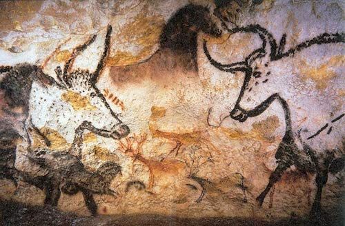 Peter80, “Lascaux caves – prehistoric paintings,” Wikimedia Commons. 