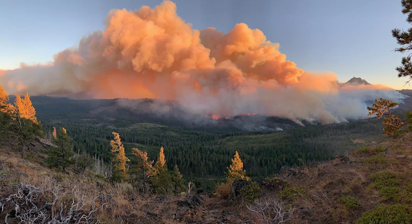 Oregon wildfires on Sept. 8, 2020. Bureau of Land Management. (https://www.wweek.com/news/2020/09/09/one-meteorologist-tries-to-explain-why-oregon-caught-fire-overnight/)