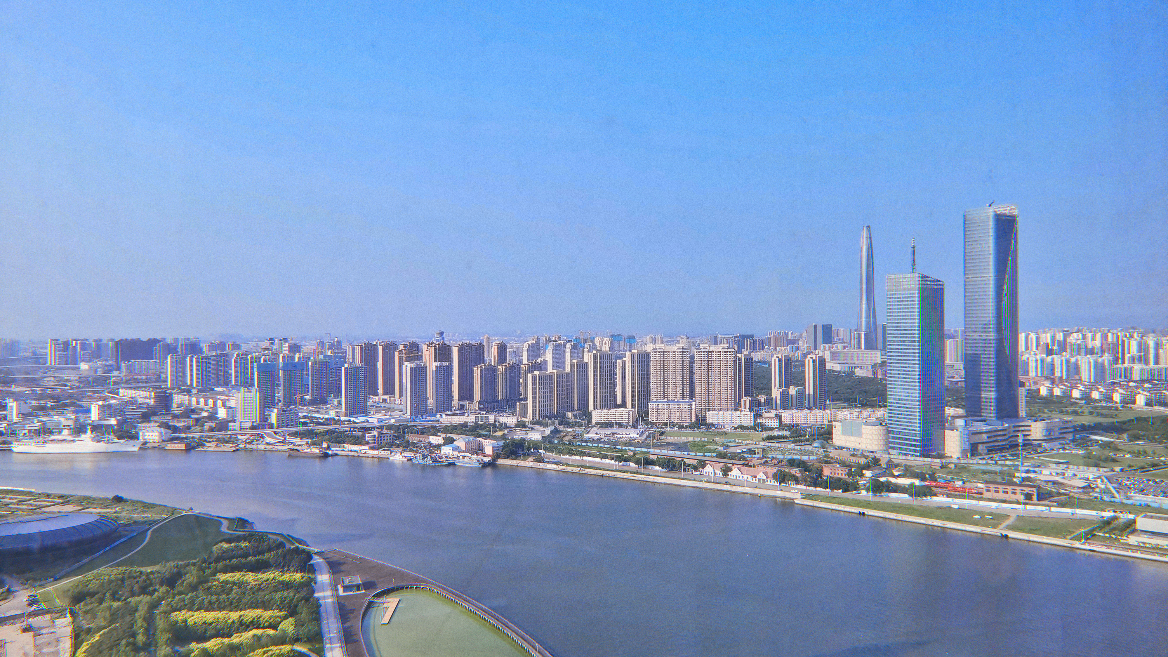 The Haihe River flows through Tianjin Binhai New Area. Wiimedia Commons. 